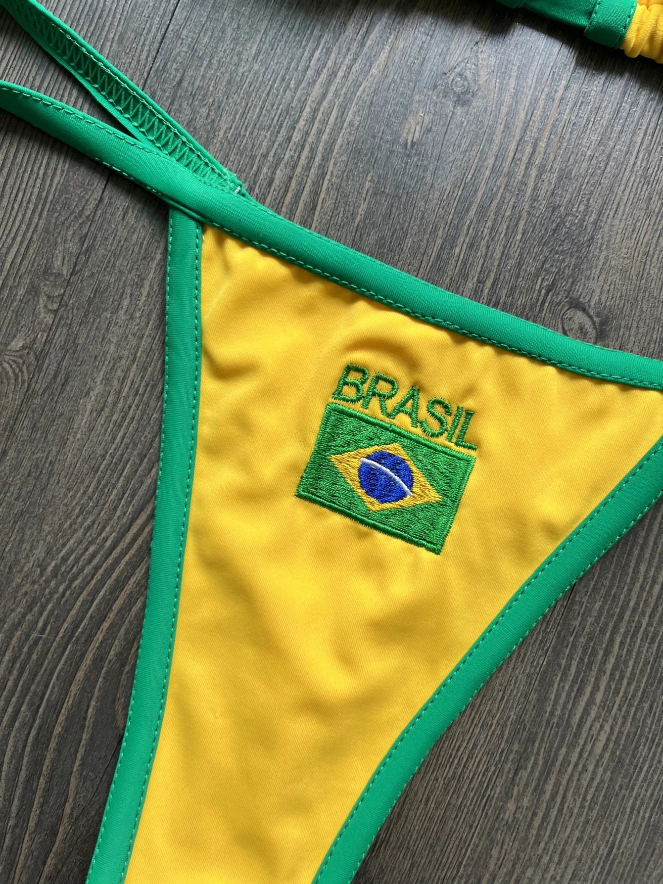 Sexy Embroidery Brasil Flag Contrast Split Bikini Set Women Swimwear Patchwork Swimsuit Hottie Outfit SummerBeachwear